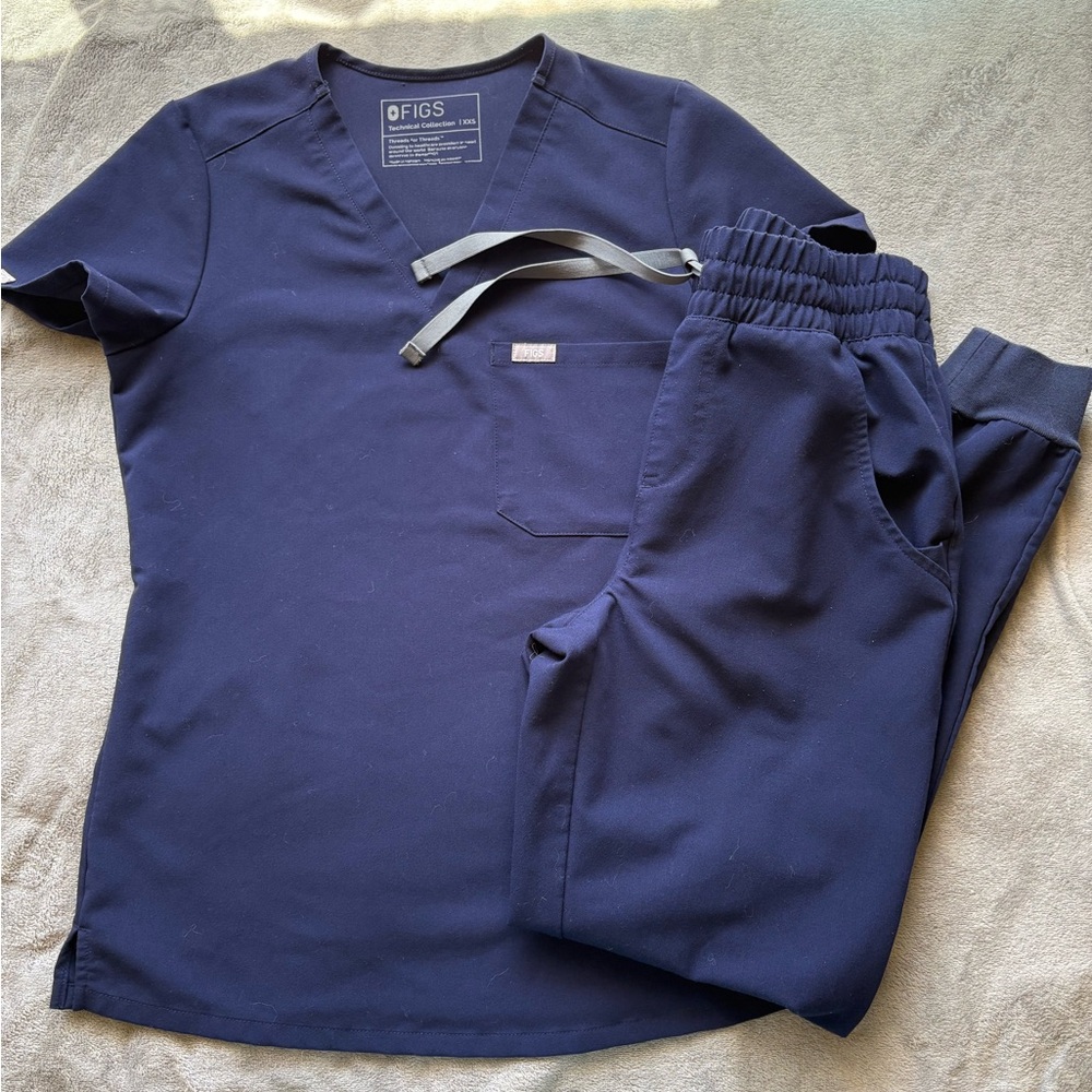 Figs scrubs set - Navy Blue
